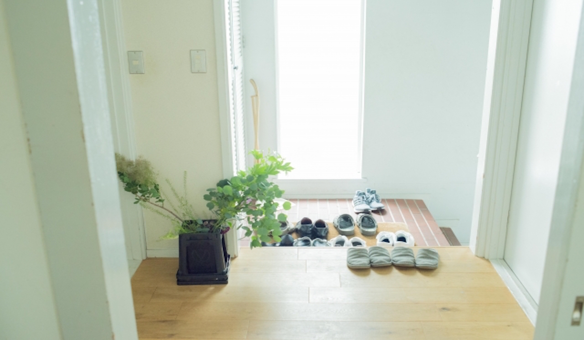 プロ風水師も悩ませる鏡の置き方 実は玄関に鏡を置いてはダメ ウラスピナビ